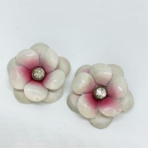 Corocraft Pink and White Flower Jewel Vintage Clip On Earrings